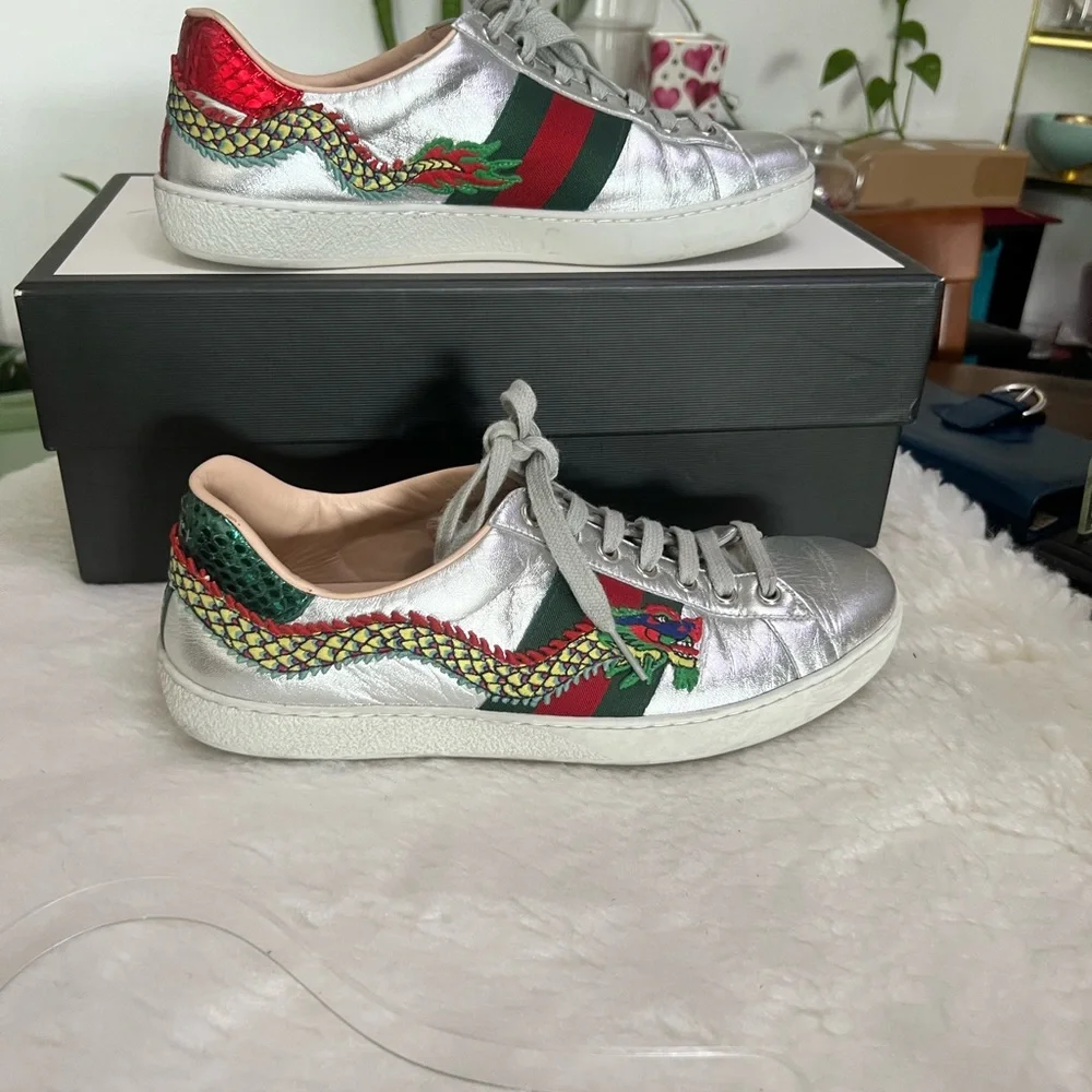 • Authenticity Guarantee
Gucci Ace Embroidered Men's Sneaker Silver Dragon shoes - Picture 14 of 16